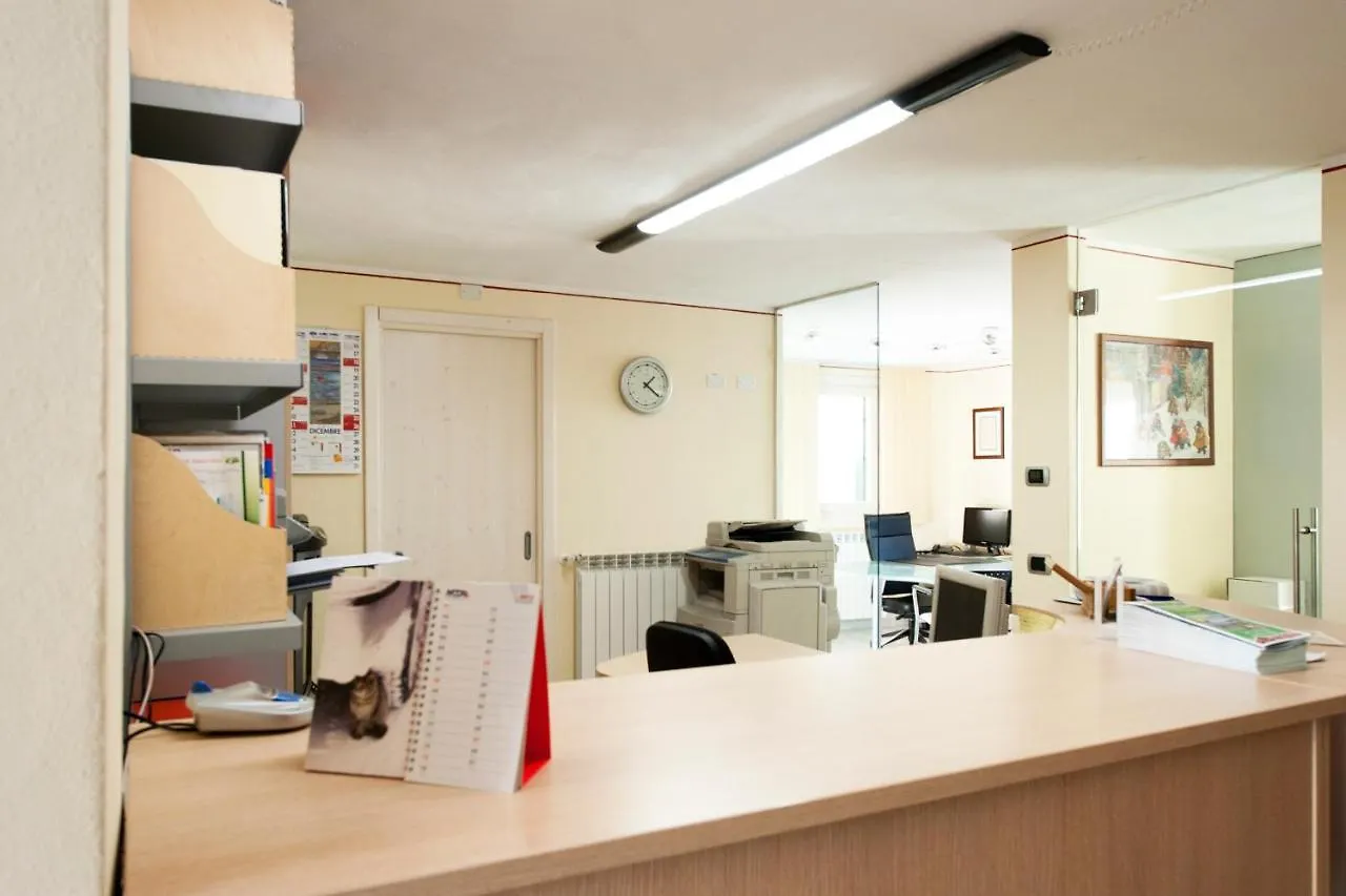 Residence La Corte Vezza dʼOglio Aparthotel